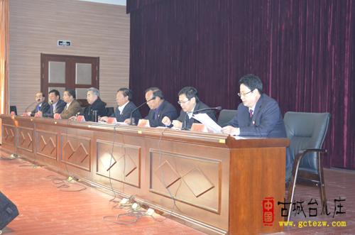 枣庄台儿庄人口登记_...工作人员指导高校毕业生填写用工登记表.-枣庄台儿庄