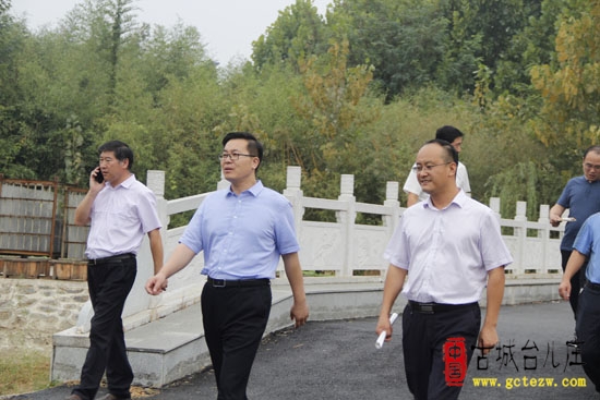 区委副书记,代区长刘涛昨天到枣庄二中调研|遇见台儿庄