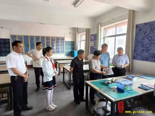 省文化和旅游厅博物馆和社会文物处领导到台儿庄区实验小学西关校区调研博物馆和非遗文化进校园工作（图）