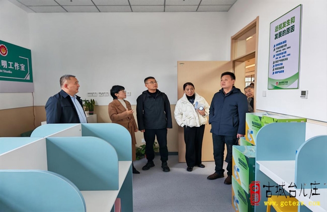 台儿庄区实验小学与青岛西海岸新区海王路小学开展教学交流暨篮球友谊赛活动（图）