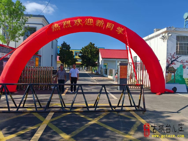 检察官情系台儿庄山区孩子，未成年人盗窃案模拟法庭进校园（图）