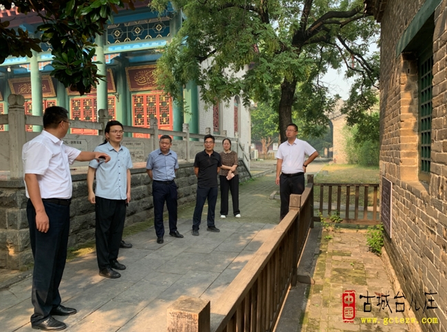 国家文物局革命文物司来台儿庄区检查文保工程实施情况（图）
