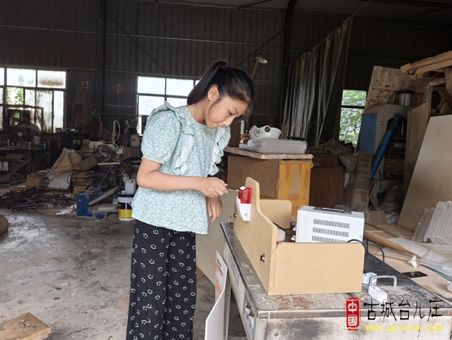 台儿庄：小发明工作坊学员获全球发明大会（中国）竞赛活动山东赛区二等奖（图）