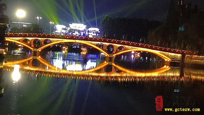 夜游古城氛围感拉满丨台儿庄夏日啤酒音乐盛宴火热上演（图）