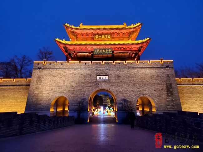 《浅谈台儿庄古城六座大门的历史文化》作者：张法远