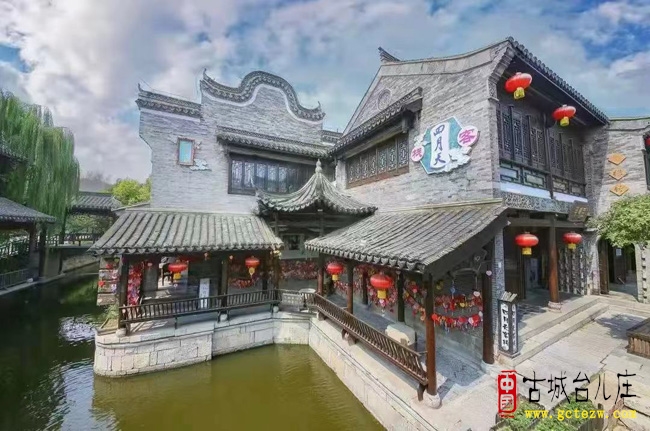 《四月天，你是所有的暖》作者：时培京