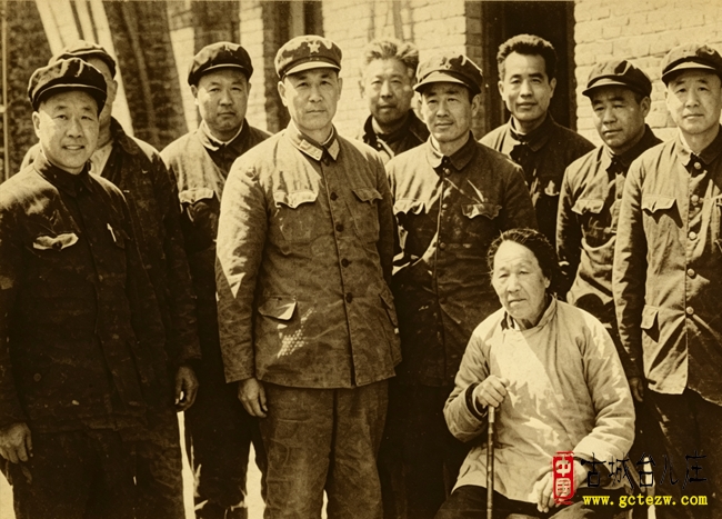 《忆我的二外公洪涛的抗日事迹》